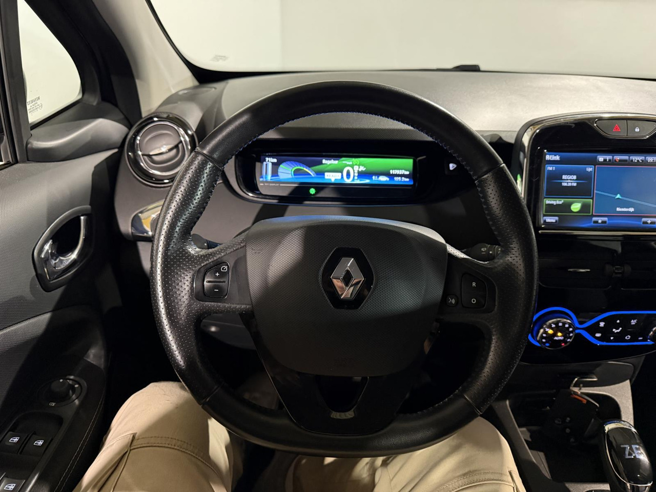 Renault | ZOE | R90 Intens 41 kWh (ex Accu) | 2018 | 117.938 km | Automaat | SF678V | Logisch - Хечбек: слика 5 Renault | ZOE | R90 Intens 41 kWh (ex Accu) | 2018 | 117.938 km | Automaat | SF678V | Logisch - Хечбек: слика 5