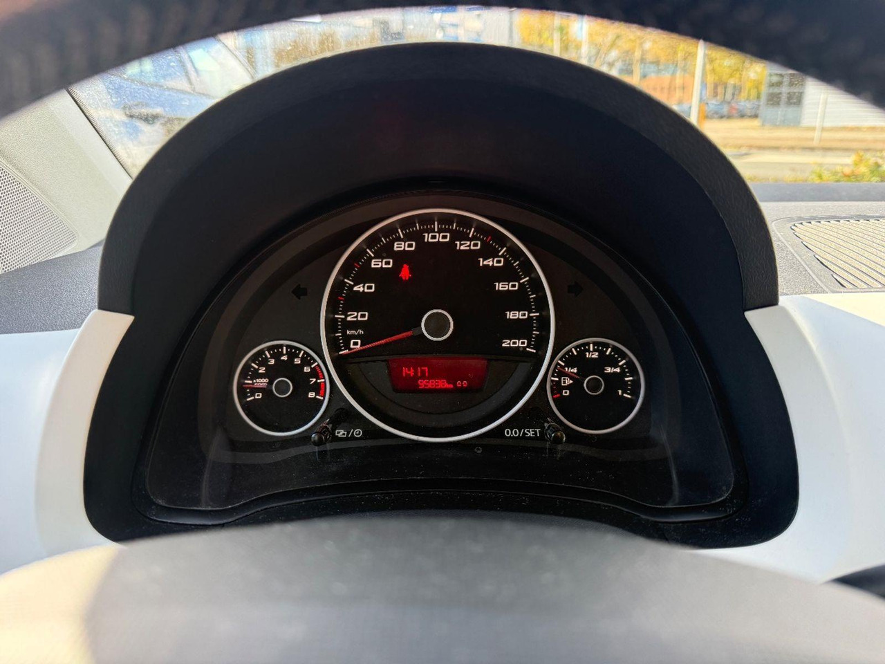 Хечбек SEAT Mii 1.0 Chill Out | 2013 | 95.838 km | 5KHT21 | NAP: Logisch: слика 6 Хечбек SEAT Mii 1.0 Chill Out | 2013 | 95.838 km | 5KHT21 | NAP: Logisch: слика 6