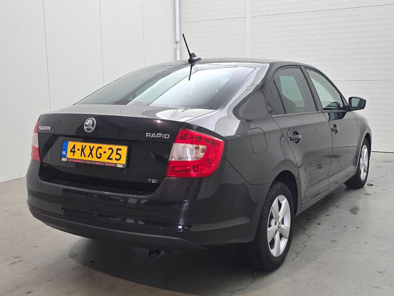 Skoda Rapid 1.2 TSI Greentech Ambition Businessline Plus | 2013 | 230.290 km | 4KXG25 | NAP: Logisch - Хечбек: слика 4 Skoda Rapid 1.2 TSI Greentech Ambition Businessline Plus | 2013 | 230.290 km | 4KXG25 | NAP: Logisch - Хечбек: слика 4