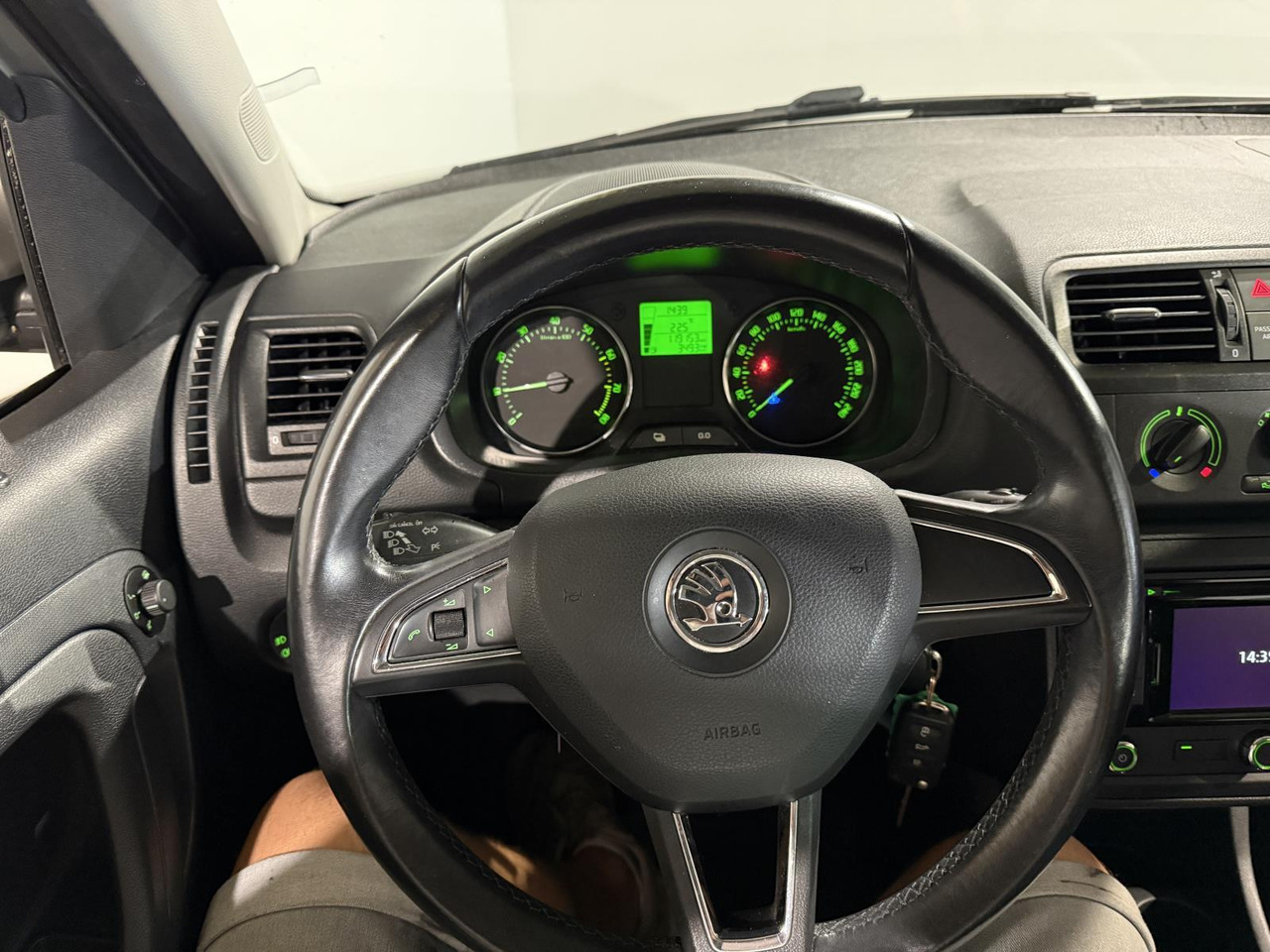Skoda Roomster 1.2 TSI Drive | 2015 | 119.156 km | 2-XTS-79 - Автомобил: слика 5 Skoda Roomster 1.2 TSI Drive | 2015 | 119.156 km | 2-XTS-79 - Автомобил: слика 5