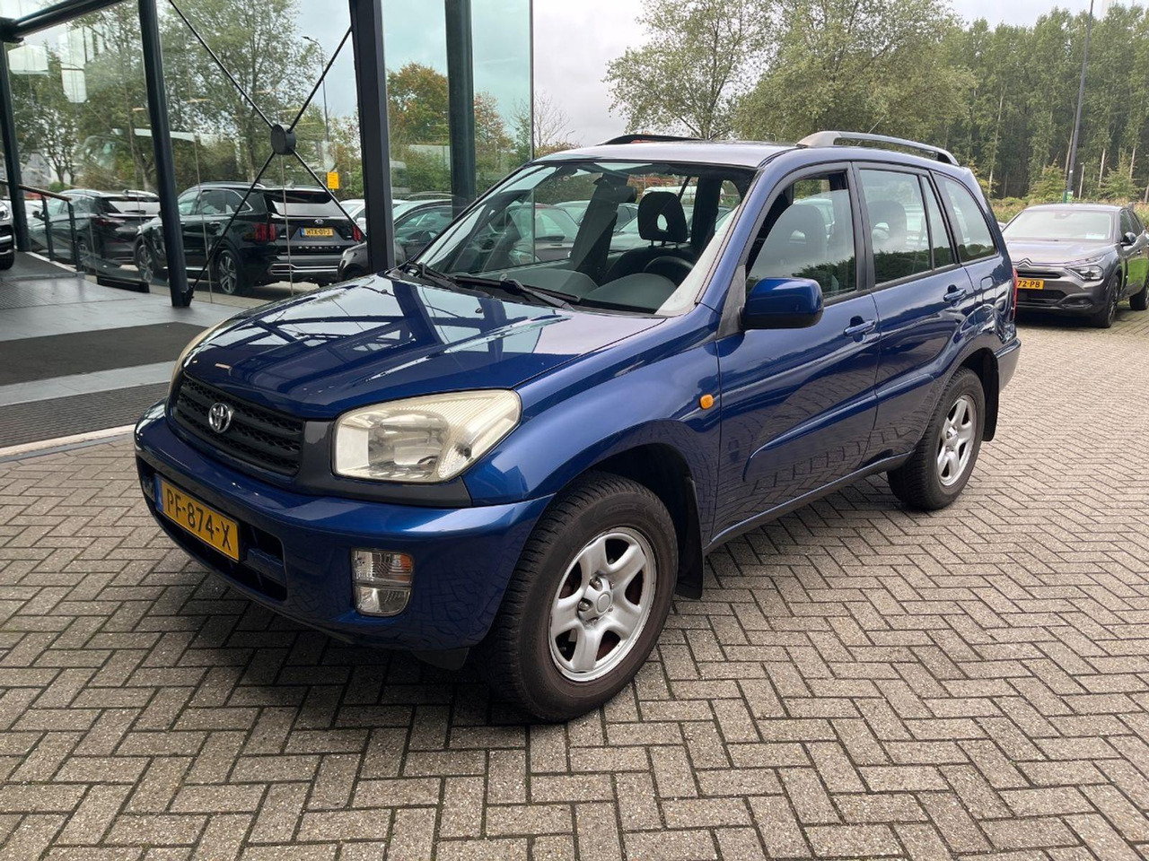 Toyota RAV4 1.8 - 16V VVT - i Luna | 2003 | 130.936 km | PF874X | NAP: Geen oordeel - SUV: слика 1 Toyota RAV4 1.8 - 16V VVT - i Luna | 2003 | 130.936 km | PF874X | NAP: Geen oordeel - SUV: слика 1