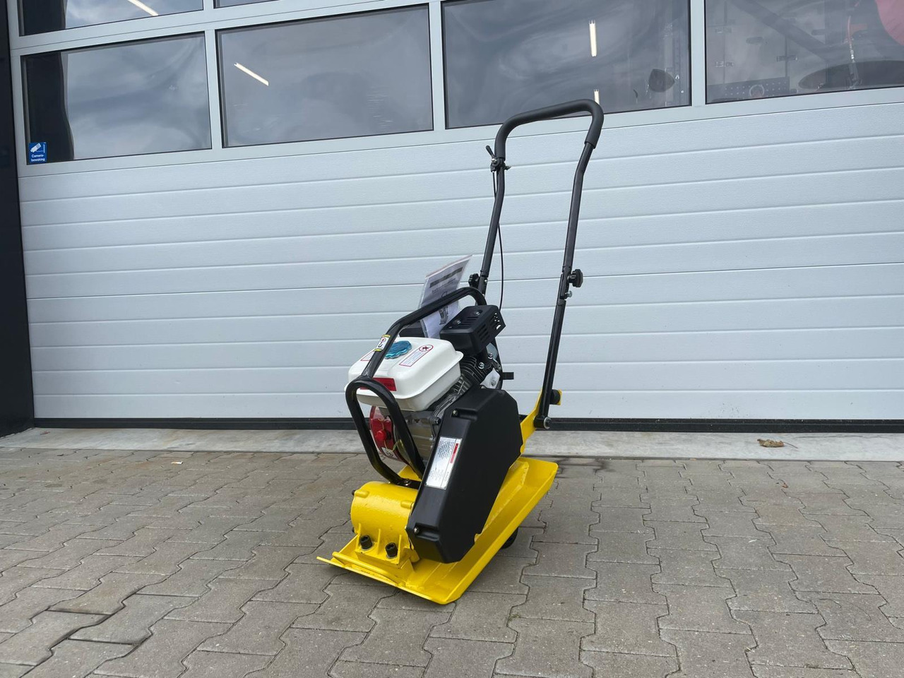 Trilplaat Nürnberg - Опрема за работилница: слика 1 Trilplaat Nürnberg - Опрема за работилница: слика 1