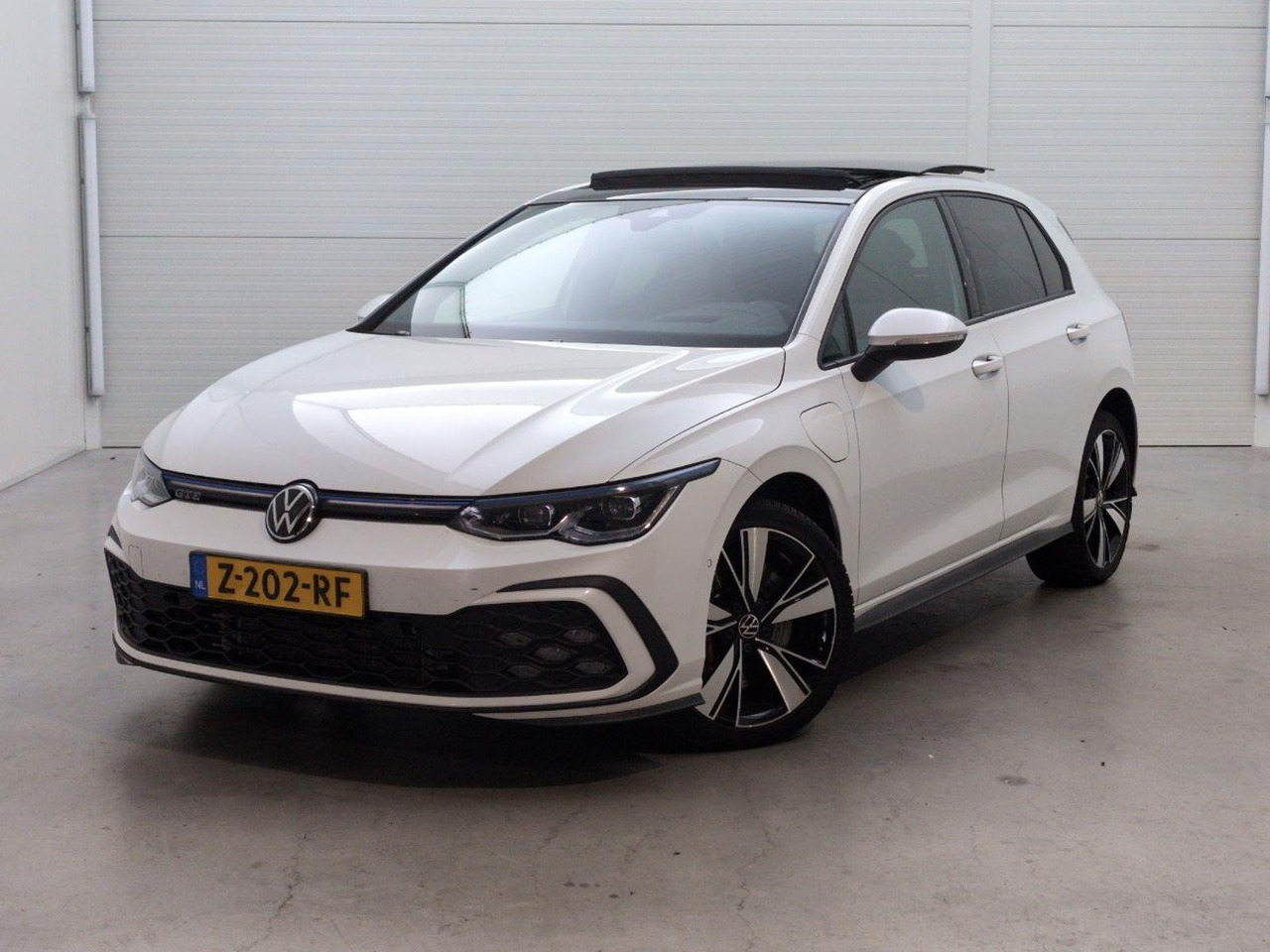 Volkswagen Golf 1.4 eHybrid GTE | 2022 | 76.195 km | Automaat | Z202RF | NAP: Geen oordeel - Хечбек: слика 1 Volkswagen Golf 1.4 eHybrid GTE | 2022 | 76.195 km | Automaat | Z202RF | NAP: Geen oordeel - Хечбек: слика 1