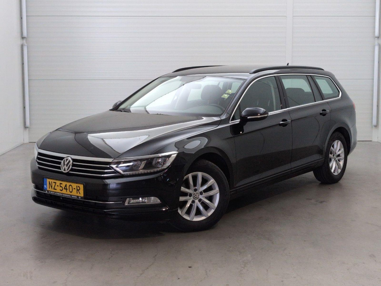 Volkswagen Passat Variant 1.4 TSI Comfortline | 2017 | 166.068 km | NZ540R | NAP: Logisch - Автомобил: слика 1 Volkswagen Passat Variant 1.4 TSI Comfortline | 2017 | 166.068 km | NZ540R | NAP: Logisch - Автомобил: слика 1