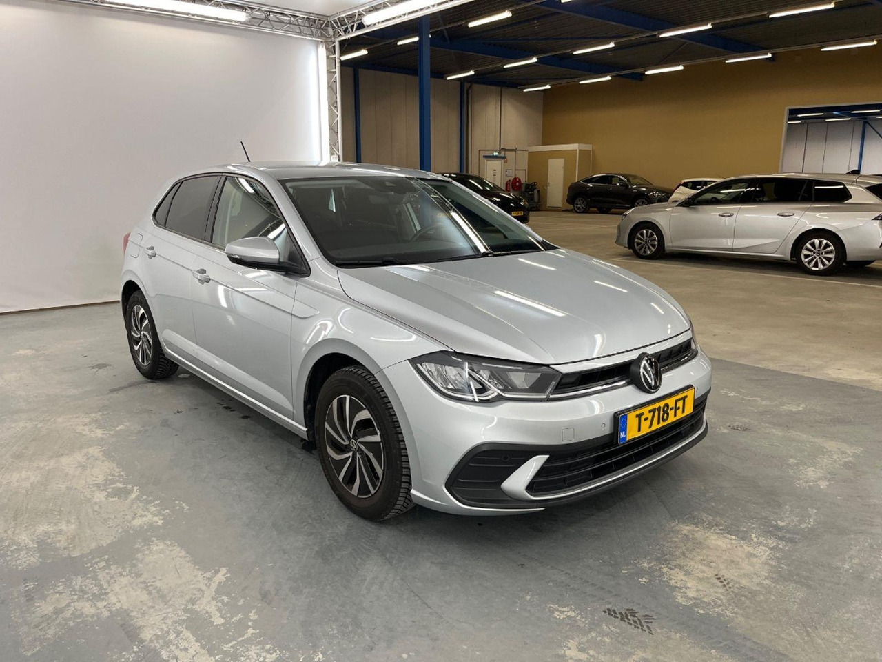 Volkswagen Polo 1.0 TSI Life Business | 2023 | 73.998 km | T718FT | NAP: Logisch - Хечбек: слика 2 Volkswagen Polo 1.0 TSI Life Business | 2023 | 73.998 km | T718FT | NAP: Logisch - Хечбек: слика 2