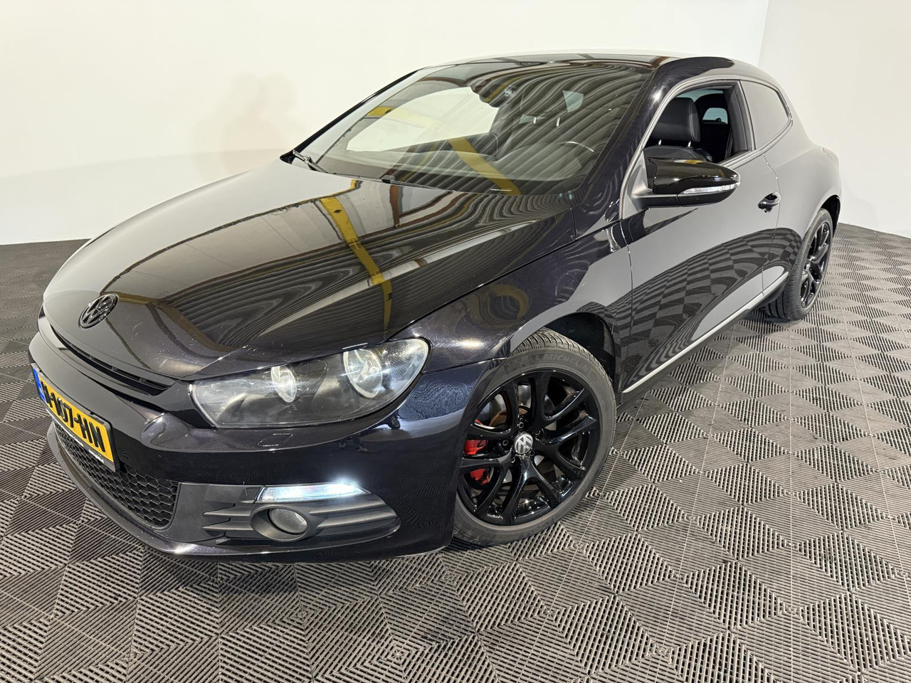 Volkswagen | Scirocco | 1.4 TSI | 2010 | 158.287 km | H107HN | Geen oordeel - Автомобил: слика 1 Volkswagen | Scirocco | 1.4 TSI | 2010 | 158.287 km | H107HN | Geen oordeel - Автомобил: слика 1
