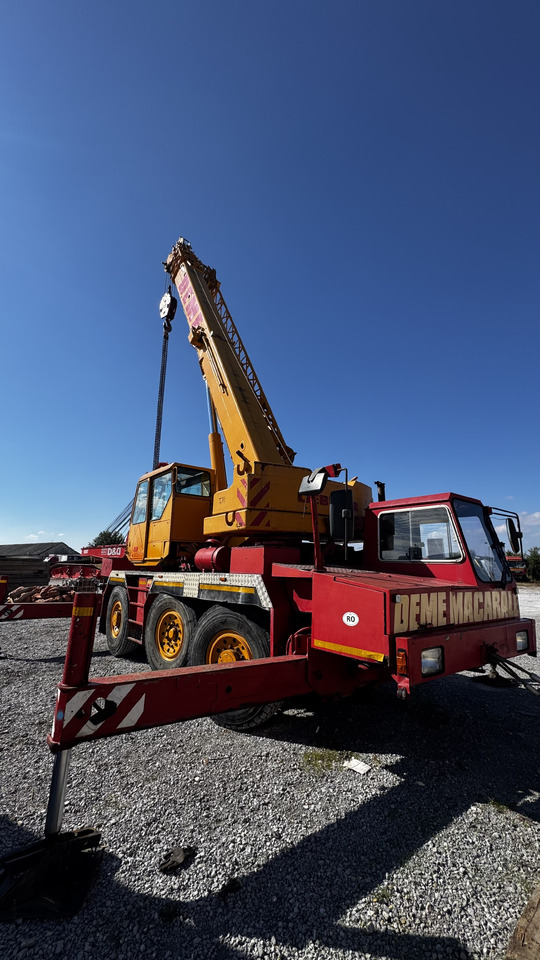 LIEBHERR LTM1040 - Мобилен кран: слика 4 LIEBHERR LTM1040 - Мобилен кран: слика 4