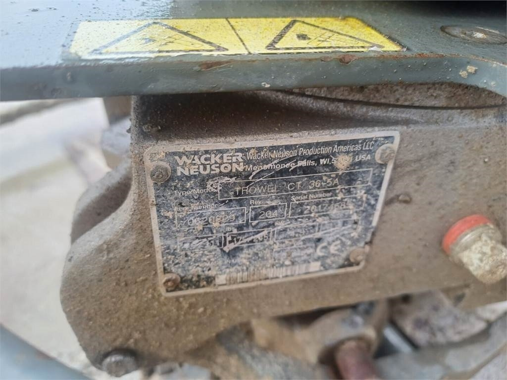 Wacker Neuson Trowel ct36-5a betonihierrin - Хеликоптер за бетон: слика 4 Wacker Neuson Trowel ct36-5a betonihierrin - Хеликоптер за бетон: слика 4