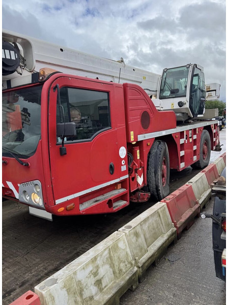 Terex AC40 - Кран за секакви терени: слика 1 Terex AC40 - Кран за секакви терени: слика 1