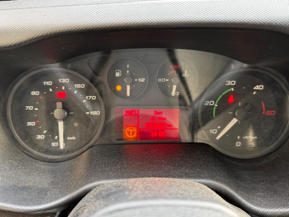 Iveco 72C17/LBW/Kamera/2in1/Schiebeplane&Koffer/Tüv-ne - Комбе фургон: слика 5 Iveco 72C17/LBW/Kamera/2in1/Schiebeplane&Koffer/Tüv-ne - Комбе фургон: слика 5