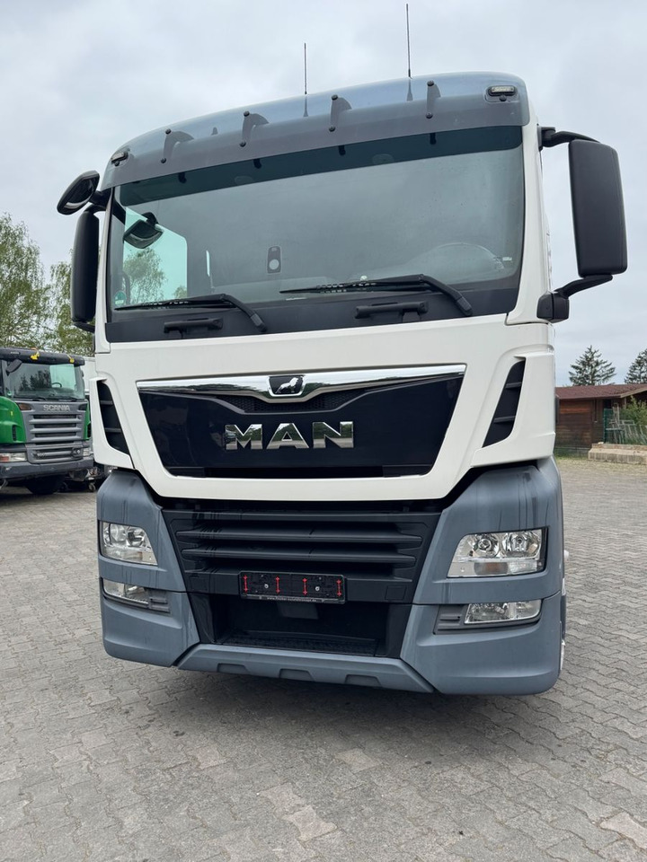 MAN TGX 18.460 XL /1xBett/Retarder/Voll-Spoiler - Камион влекач: слика 2 MAN TGX 18.460 XL /1xBett/Retarder/Voll-Spoiler - Камион влекач: слика 2