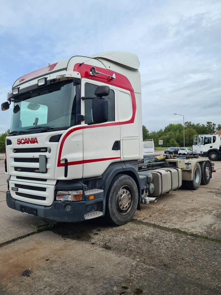 Scania R420/6x2/Klima/B-L/Motorschaden - Камион со кука за подигање: слика 1 Scania R420/6x2/Klima/B-L/Motorschaden - Камион со кука за подигање: слика 1