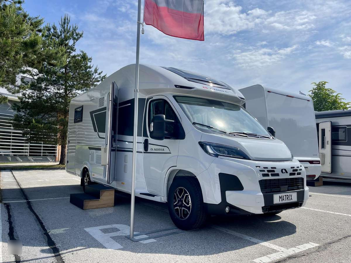 ADRIA Matrix 650 SL - Полуинтегриран кампер: слика 3 ADRIA Matrix 650 SL - Полуинтегриран кампер: слика 3