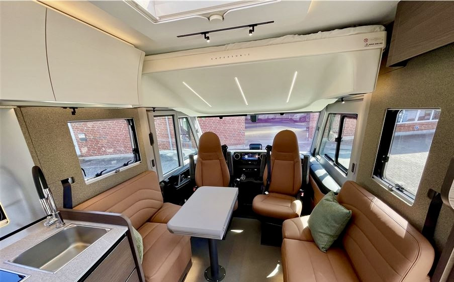 ADRIA Super Sonic 780 DC - Интегриран кампер: слика 4 ADRIA Super Sonic 780 DC - Интегриран кампер: слика 4