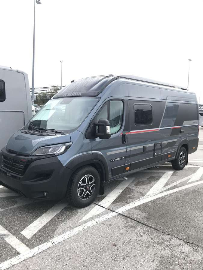 ADRIA Twin Sport 640 SG - Кампер комбе: слика 2 ADRIA Twin Sport 640 SG - Кампер комбе: слика 2