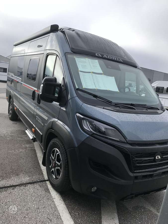 ADRIA Twin Sport 640 SG - Кампер комбе: слика 1 ADRIA Twin Sport 640 SG - Кампер комбе: слика 1