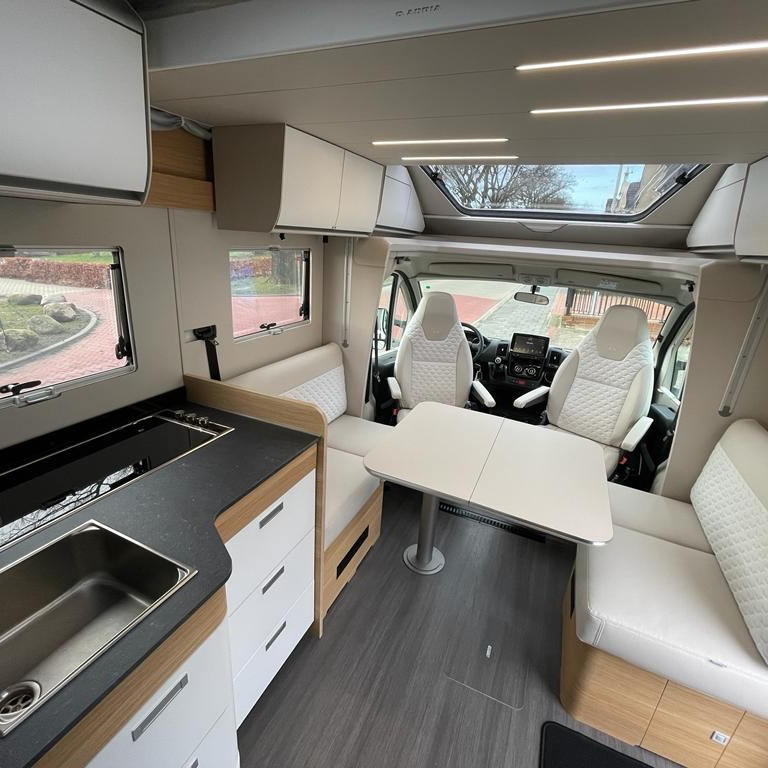 Adria Matrix Plus 670DC - Полуинтегриран кампер: слика 3 Adria Matrix Plus 670DC - Полуинтегриран кампер: слика 3
