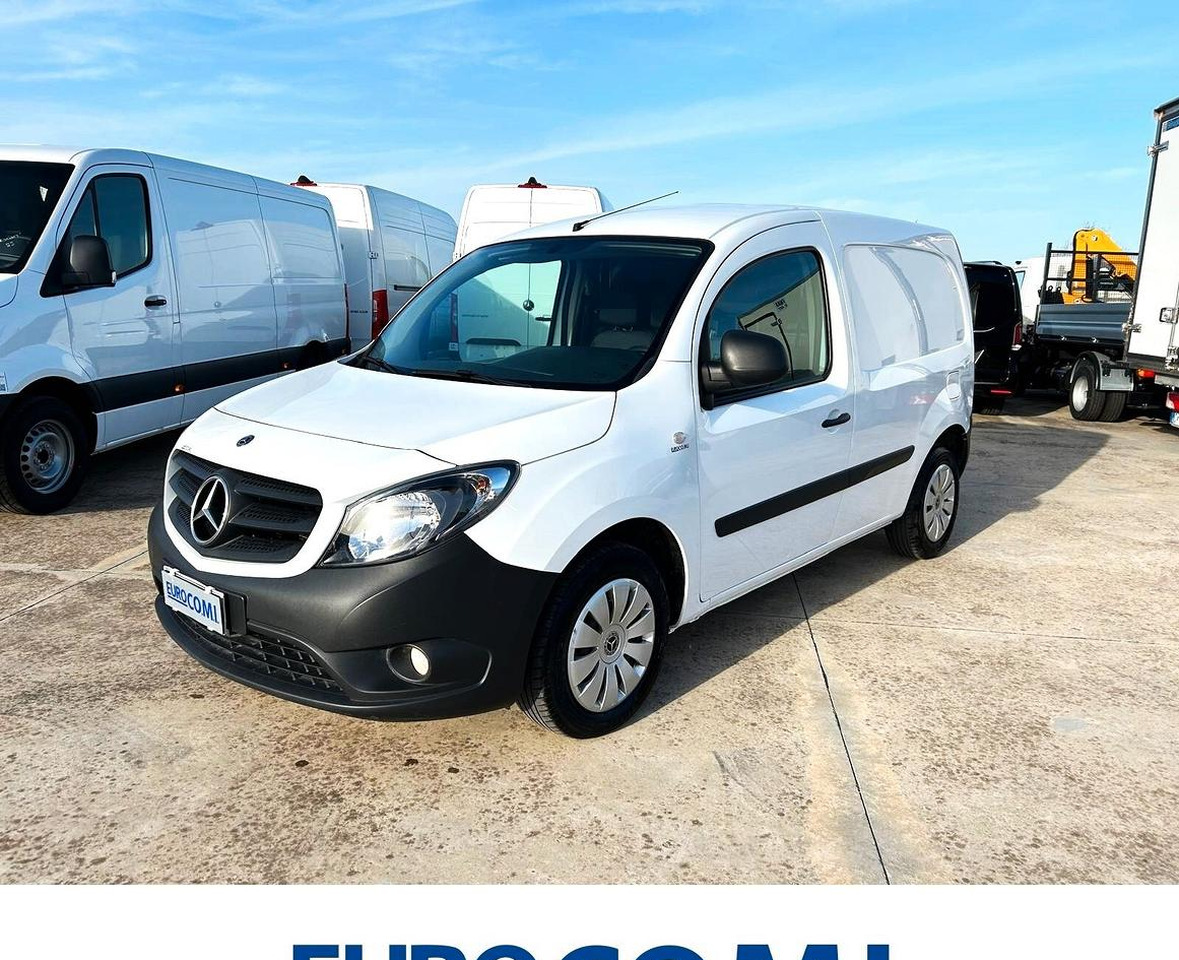 Mercedes Benz Citan 111 cdi Long 3 posti - Мало комбе: слика 1 Mercedes Benz Citan 111 cdi Long 3 posti - Мало комбе: слика 1