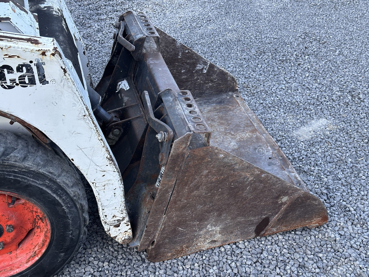 Компактен натоварувач BOBCAT S70: слика 9 Компактен натоварувач BOBCAT S70: слика 9