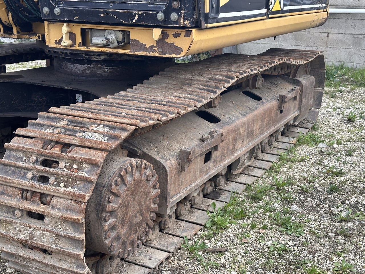 CAT 318B - Багер гасеничар: слика 3 CAT 318B - Багер гасеничар: слика 3