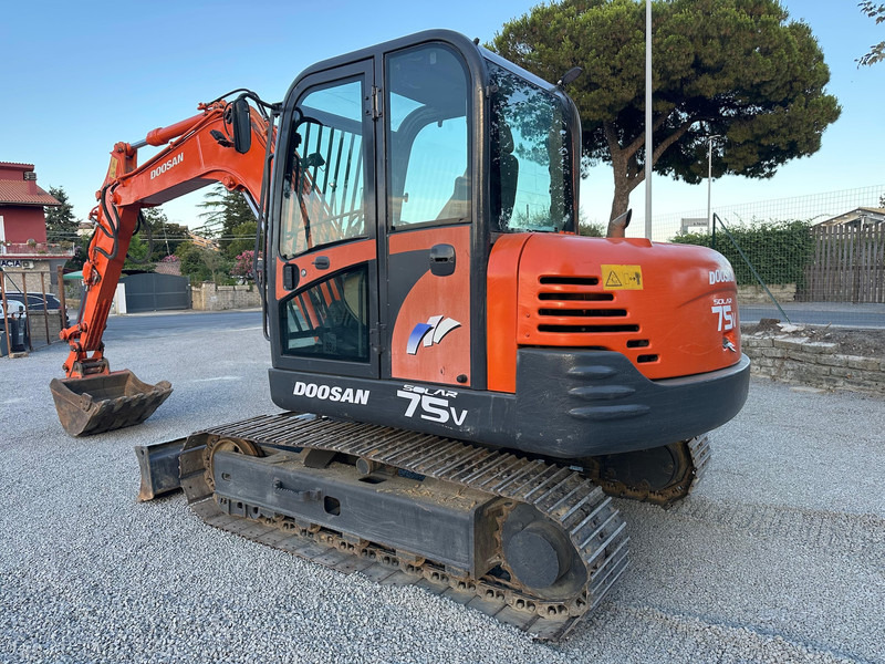 Doosan SOLAR 75V - Багер: слика 5 Doosan SOLAR 75V - Багер: слика 5