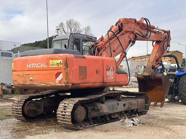 Hitachi ZX180 - Багер гасеничар: слика 4 Hitachi ZX180 - Багер гасеничар: слика 4