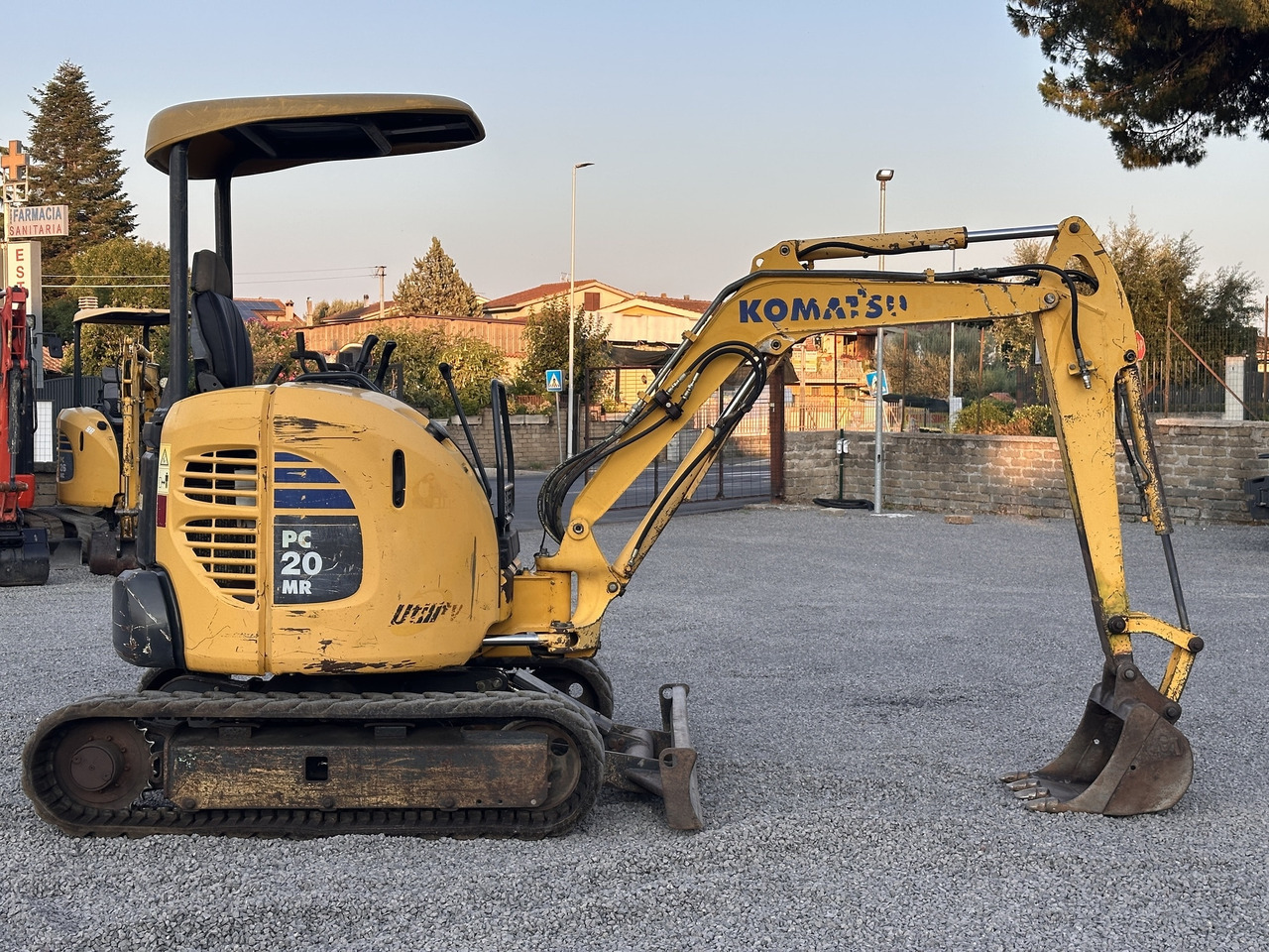 KOMATSU PC20MR-2 - Мини багер: слика 2 KOMATSU PC20MR-2 - Мини багер: слика 2