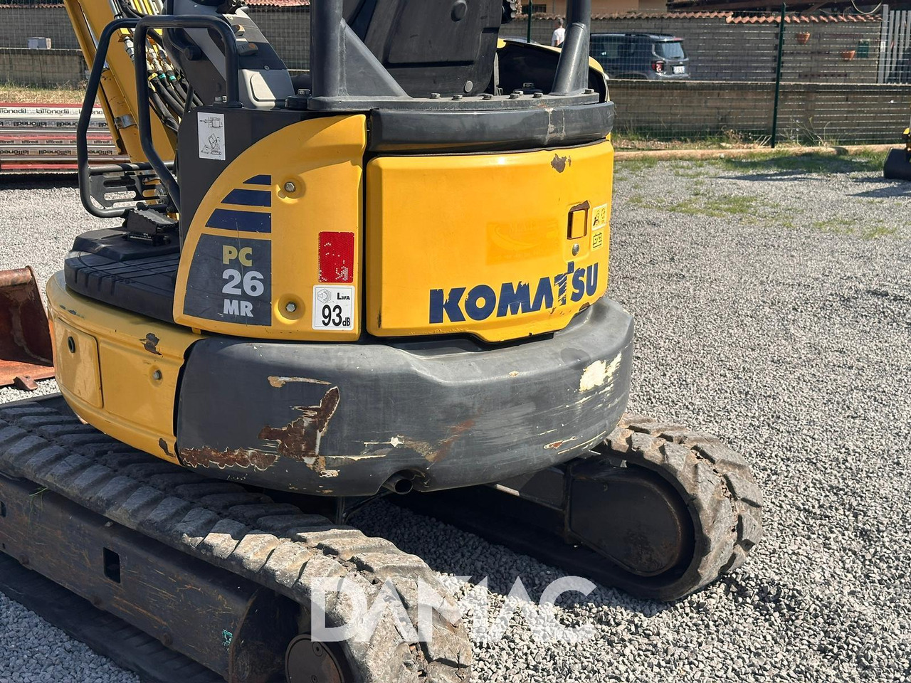 KOMATSU PC26MR-3 - Мини багер: слика 5 KOMATSU PC26MR-3 - Мини багер: слика 5