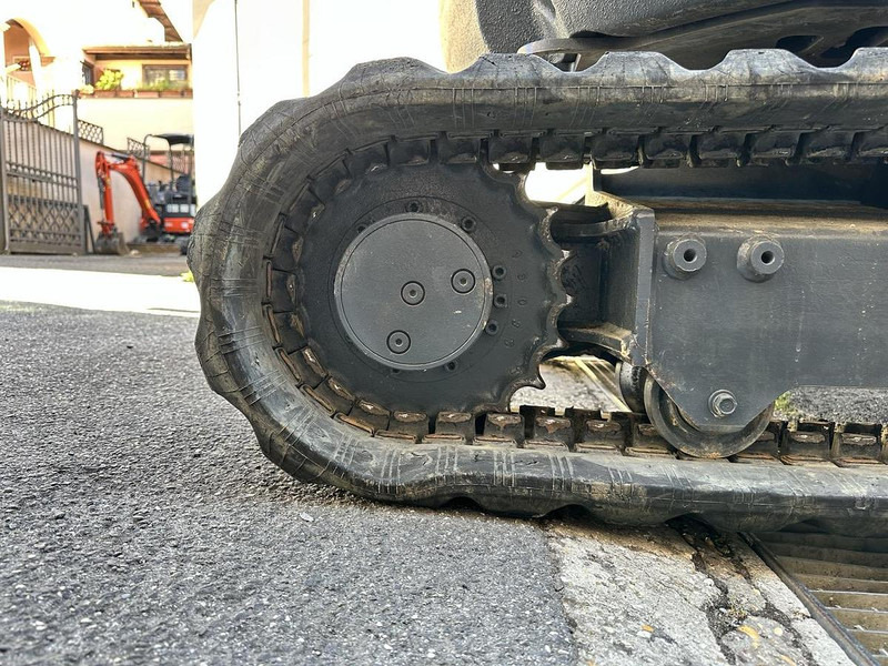 Kubota U27-4 - Мини багер: слика 5 Kubota U27-4 - Мини багер: слика 5