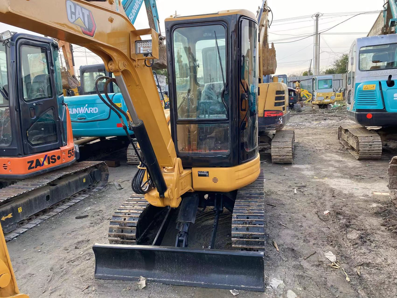 CATERPILLAR 303.5 - Багер гасеничар: слика 3 CATERPILLAR 303.5 - Багер гасеничар: слика 3