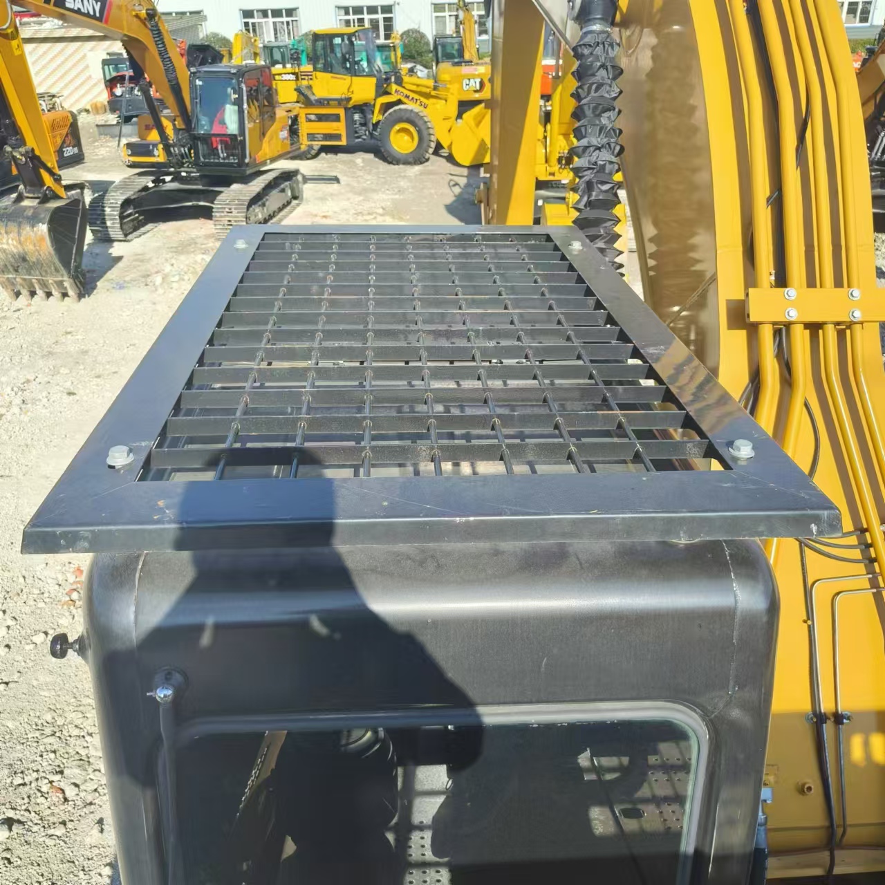 Багер гасеничар CATERPILLAR 324D: слика 17 Багер гасеничар CATERPILLAR 324D: слика 17