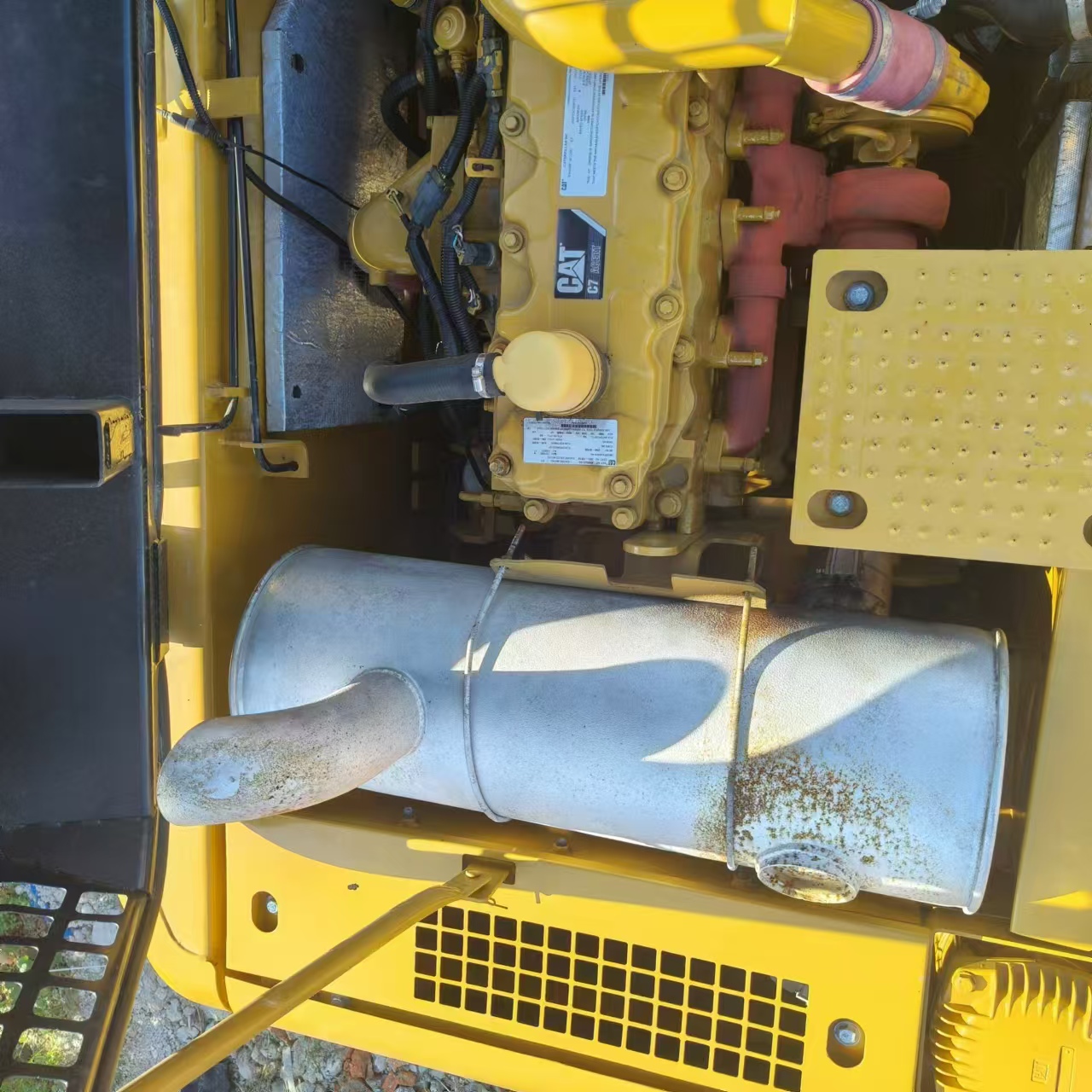 Багер гасеничар CATERPILLAR 324D: слика 8 Багер гасеничар CATERPILLAR 324D: слика 8
