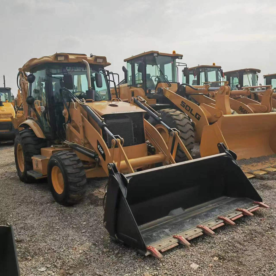 CATERPILLAR 420F - Ровокопач: слика 2 CATERPILLAR 420F - Ровокопач: слика 2