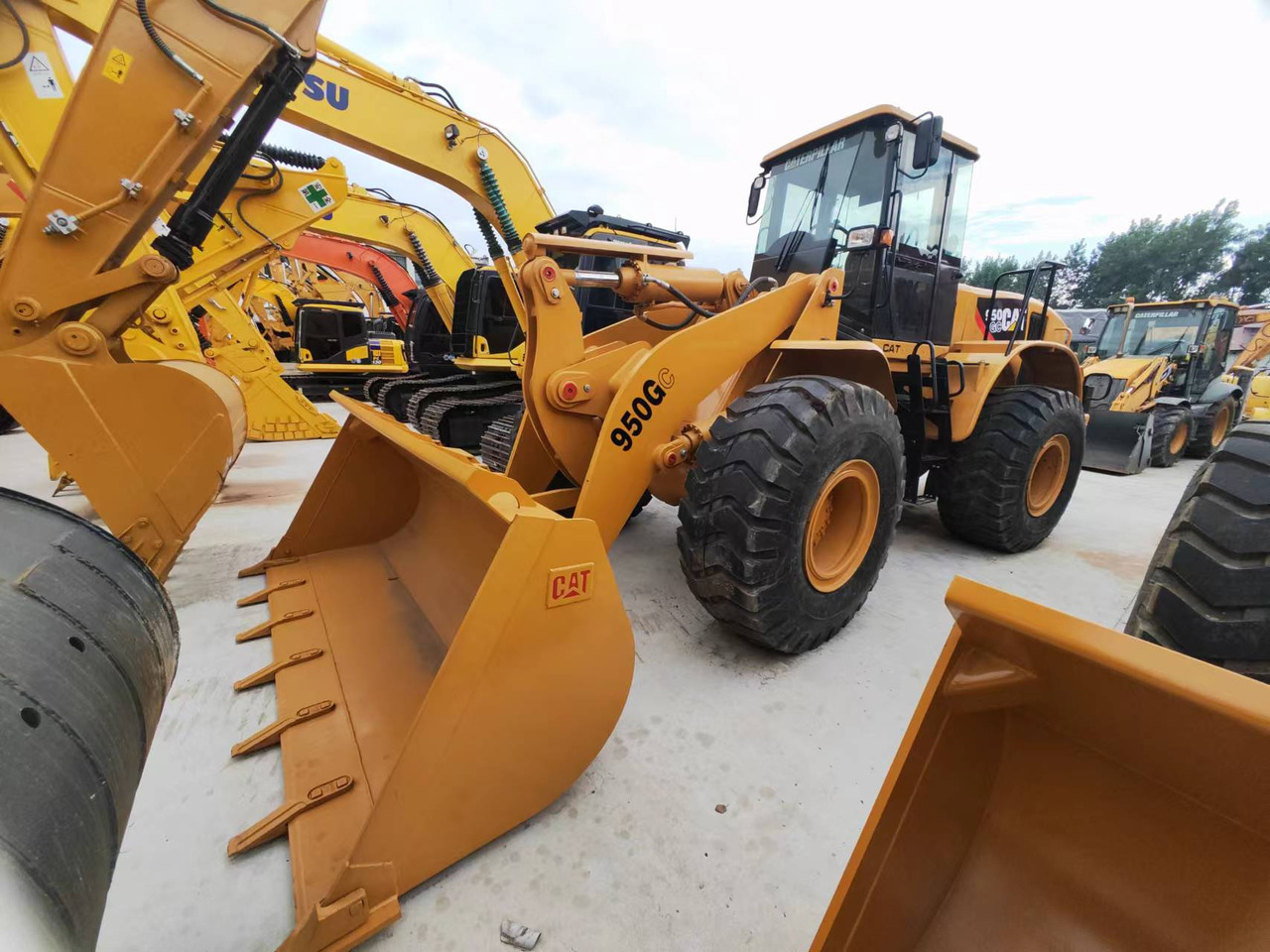 CATERPILLAR 950G - Натоварувач на тркала: слика 1 CATERPILLAR 950G - Натоварувач на тркала: слика 1