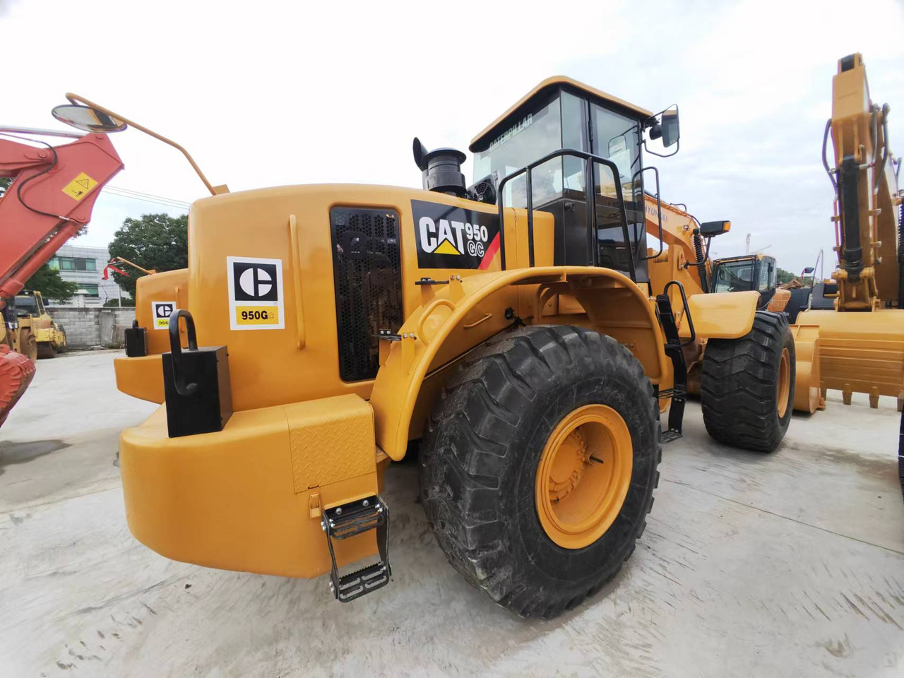 CATERPILLAR 950G - Натоварувач на тркала: слика 2 CATERPILLAR 950G - Натоварувач на тркала: слика 2