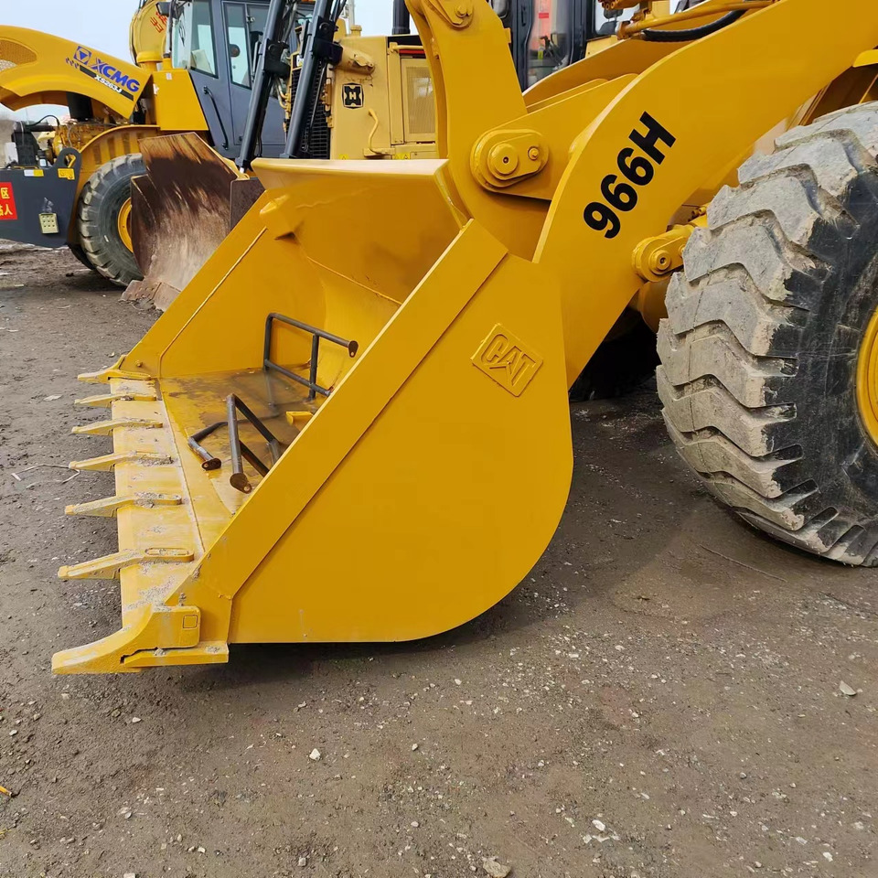 Натоварувач на тркала CATERPILLAR 966H: слика 6