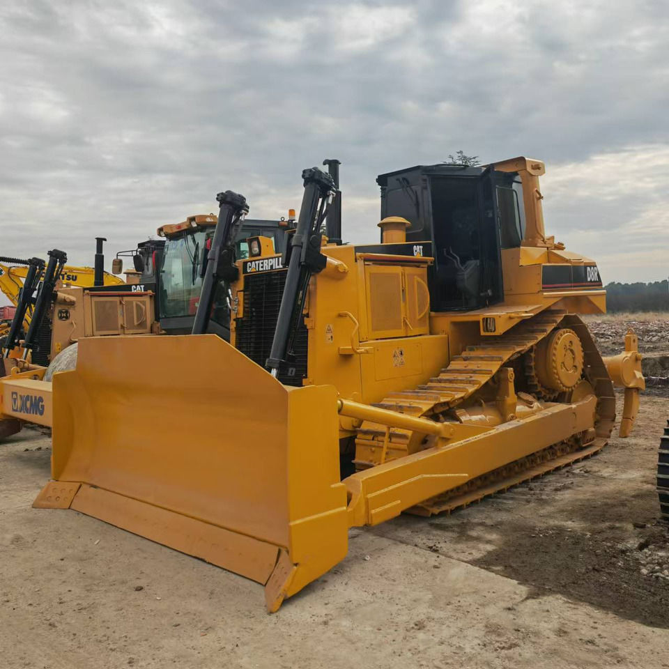 CATERPILLAR D8R - Булдожер: слика 2 CATERPILLAR D8R - Булдожер: слика 2