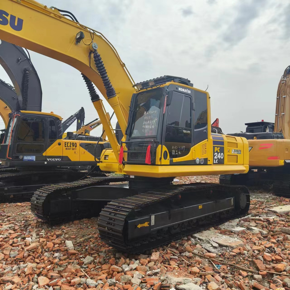 Лизинг на KOMATSU PC240LC KOMATSU PC240LC: слика 6