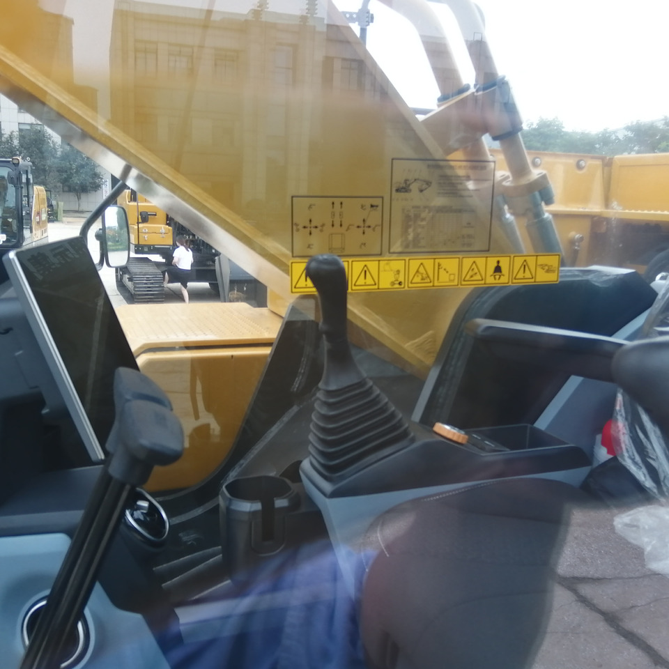 Нов Багер гасеничар SANY SY375H: слика 9 Нов Багер гасеничар SANY SY375H: слика 9