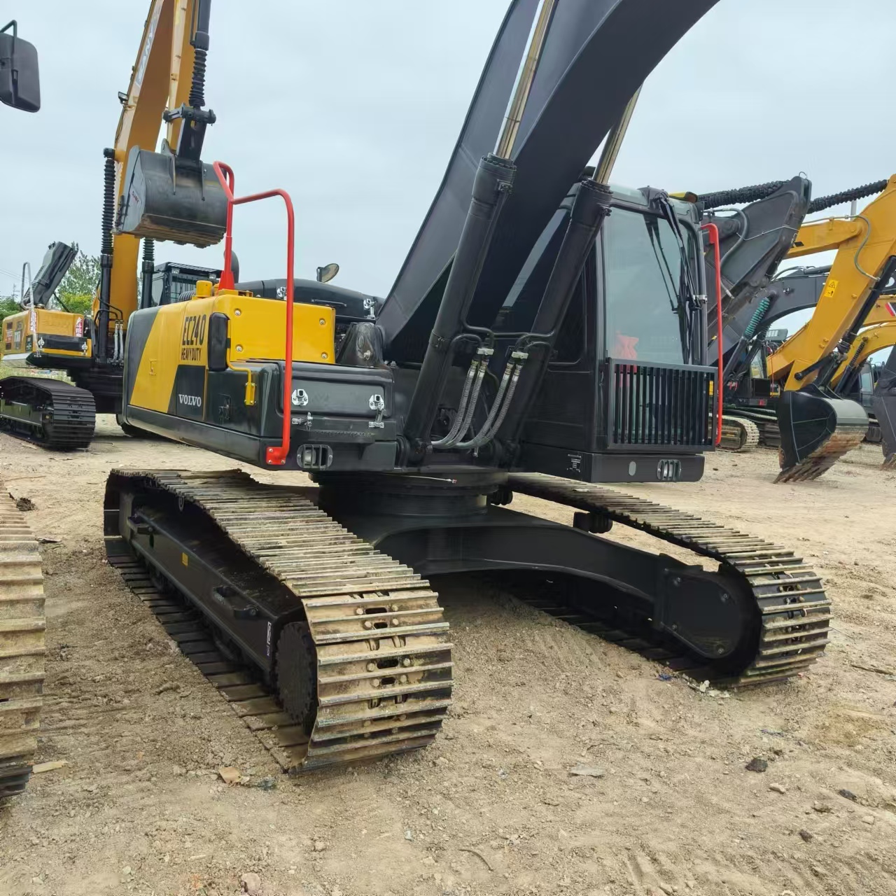 VOLVO EC240 - Багер гасеничар: слика 4 VOLVO EC240 - Багер гасеничар: слика 4