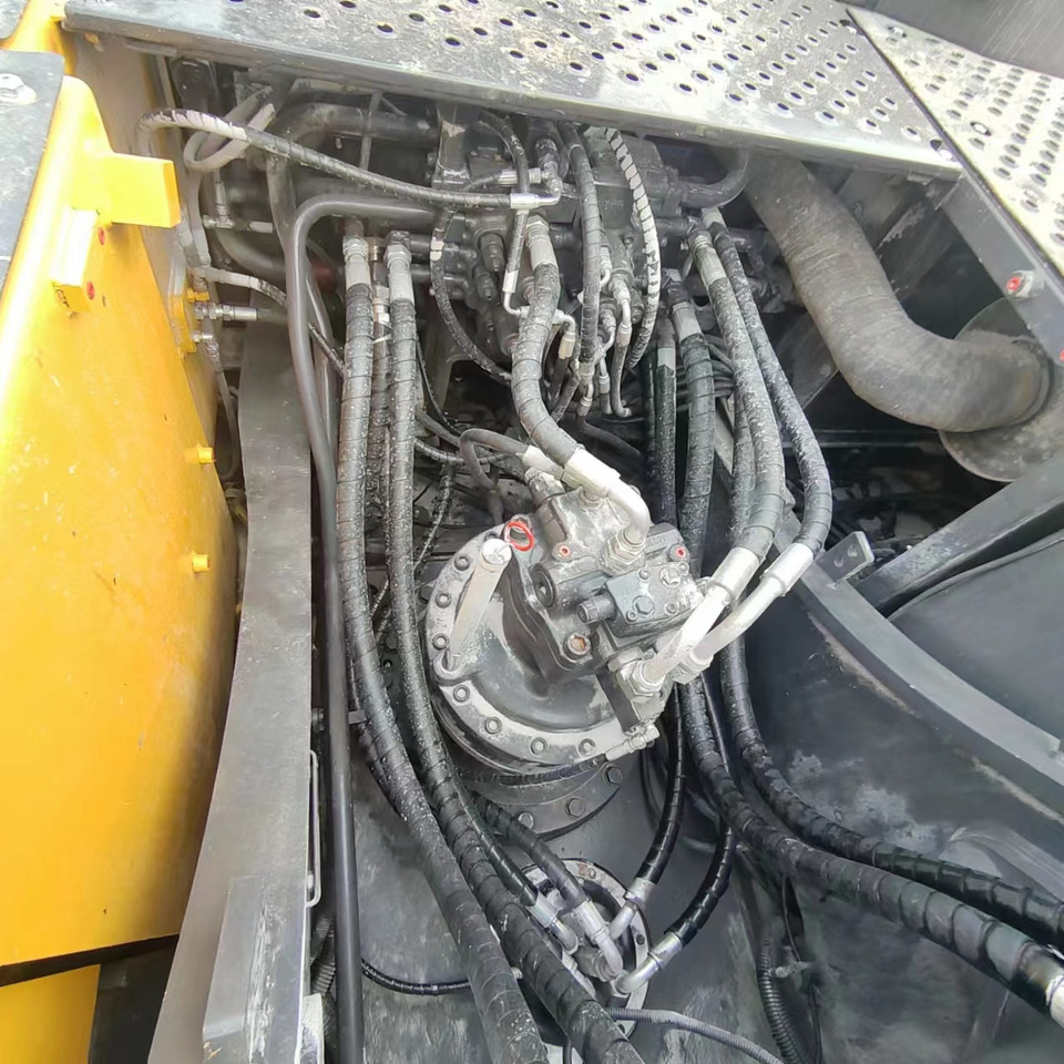 Багер гасеничар VOLVO EC240: слика 9
