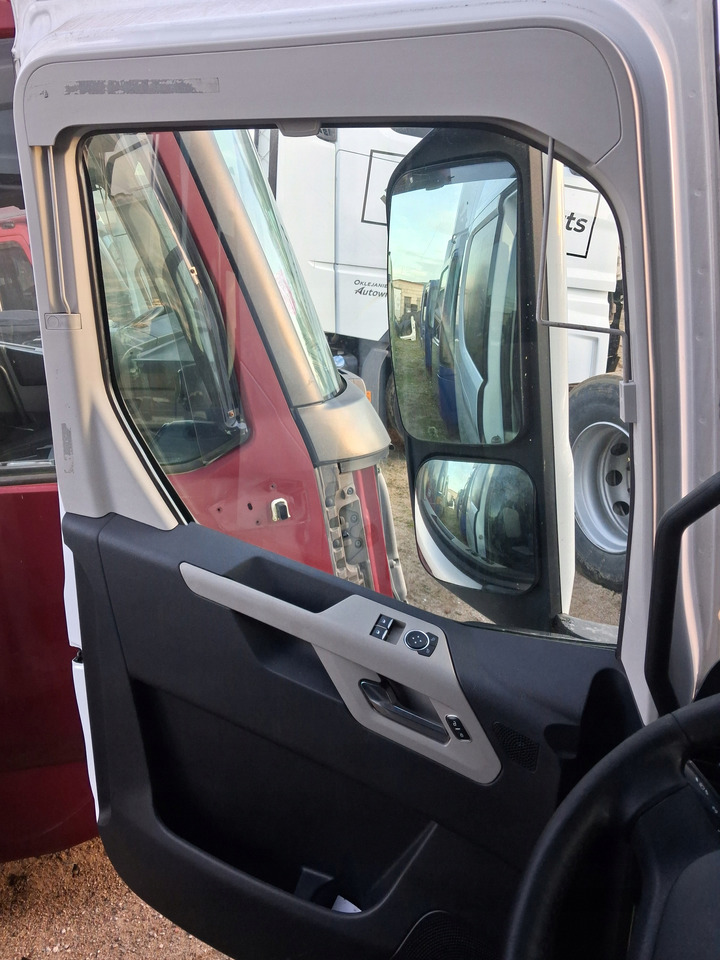 FORD KOMPLETNE LEWE FORD F-MAX 500 TRUCKS EURO 6 - Врата и делови: слика 5 FORD KOMPLETNE LEWE FORD F-MAX 500 TRUCKS EURO 6 - Врата и делови: слика 5