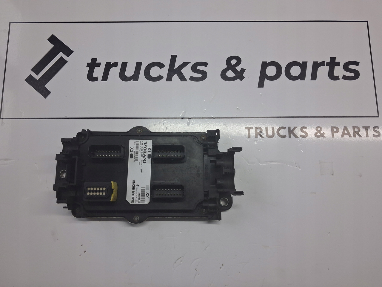 KNORR-BREMSE STEROWNIK MODUŁ EBS 7 ECU VOLVO FH 4 FM 4 21924945 - Електричен систем за Камион: слика 1 KNORR-BREMSE STEROWNIK MODUŁ EBS 7 ECU VOLVO FH 4 FM 4 21924945 - Електричен систем за Камион: слика 1