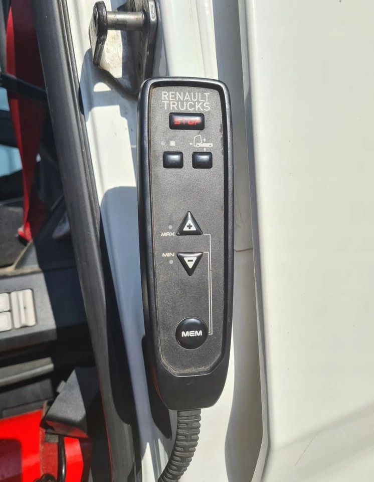 PILOT STEROWANIA PODUSZEK RENAULT GAMA T C K EURO 6 - Воздушна суспензија: слика 1 PILOT STEROWANIA PODUSZEK RENAULT GAMA T C K EURO 6 - Воздушна суспензија: слика 1