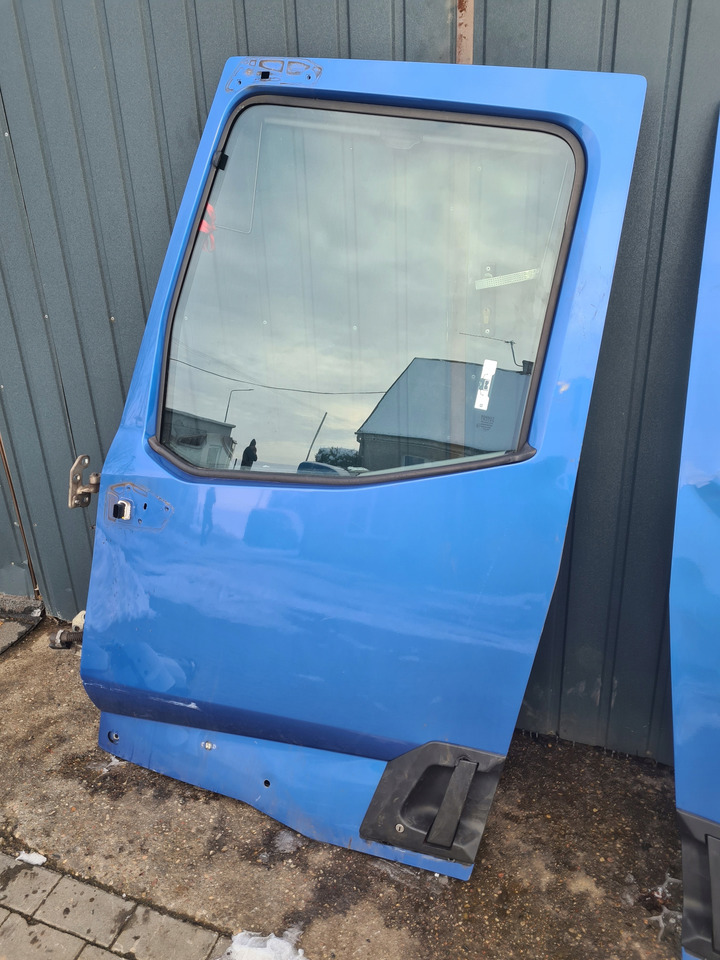 RENAULT DRZWI KOMPLETNE LEWE RENAULT GAMA T RANGE HIGH WYSOKA KABINA - Врата и делови за Камион: слика 2 RENAULT DRZWI KOMPLETNE LEWE RENAULT GAMA T RANGE HIGH WYSOKA KABINA - Врата и делови за Камион: слика 2