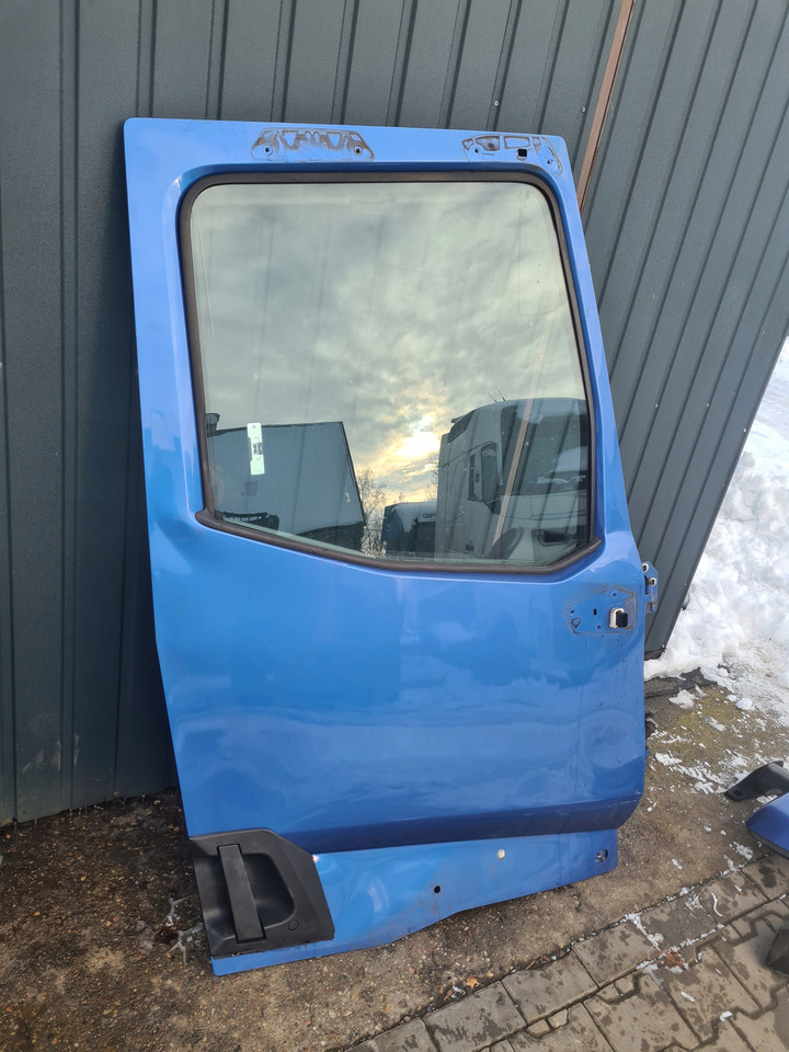 RENAULT DRZWI KOMPLETNE PRAWE RENAULT GAMA RANGE HIGH WYSOKA KABINA - Врата и делови за Камион: слика 1 RENAULT DRZWI KOMPLETNE PRAWE RENAULT GAMA RANGE HIGH WYSOKA KABINA - Врата и делови за Камион: слика 1
