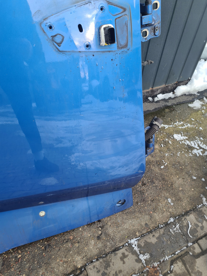 RENAULT DRZWI KOMPLETNE PRAWE RENAULT GAMA RANGE HIGH WYSOKA KABINA - Врата и делови за Камион: слика 5 RENAULT DRZWI KOMPLETNE PRAWE RENAULT GAMA RANGE HIGH WYSOKA KABINA - Врата и делови за Камион: слика 5