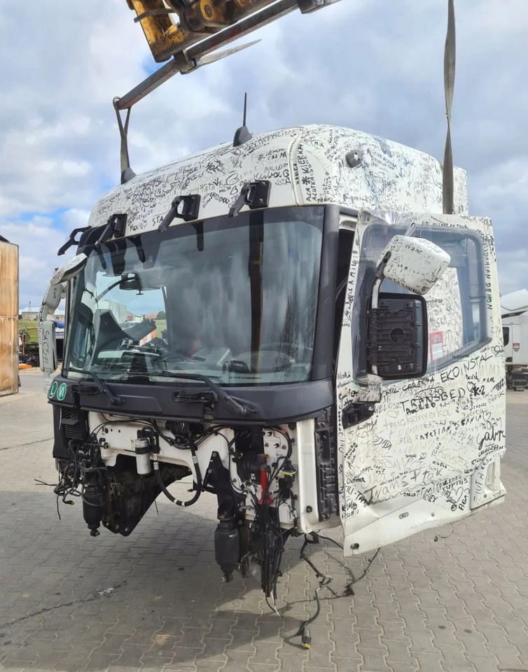 RENAULT KABINA GOŁA SZKIELET POSZYCIE BLACHA RENAULT GAMA T HIGH WYSOKA KABINA - Кабина за Камион: слика 1 RENAULT KABINA GOŁA SZKIELET POSZYCIE BLACHA RENAULT GAMA T HIGH WYSOKA KABINA - Кабина за Камион: слика 1