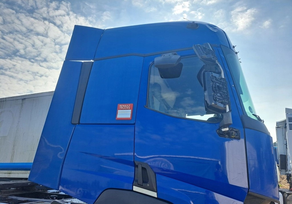 RENAULT KABINA KOMPLETNA RENAULT GAMA T RANGE EURO 6 - Кабина за Камион: слика 5 RENAULT KABINA KOMPLETNA RENAULT GAMA T RANGE EURO 6 - Кабина за Камион: слика 5