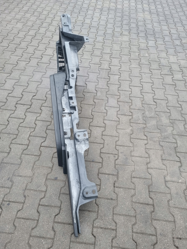 RENAULT STOPNICA GÓRNA STOPIEŃ LEWY RENAULT GAMA T RANGE - Праг за стапнување за Камион: слика 4 RENAULT STOPNICA GÓRNA STOPIEŃ LEWY RENAULT GAMA T RANGE - Праг за стапнување за Камион: слика 4